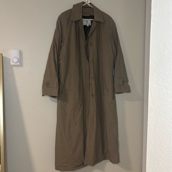London Fog Women Vintage Tan Lined Long Trench Coat - Picture 8 of 10